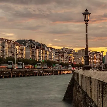 Piso Puerto Chico Entorno Privilegiado Santander